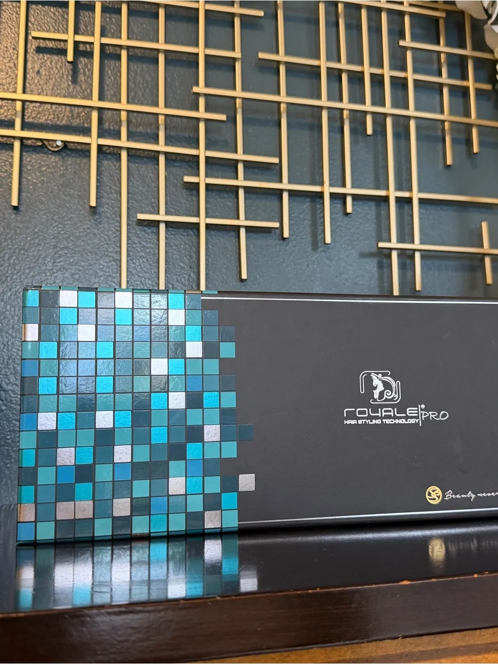Royale Pro Hair Styling Tool - Teal Mosaic Box
